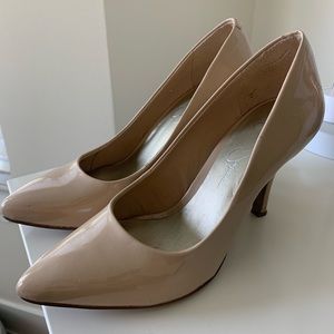 Jessica Simpson nude heels size 7
